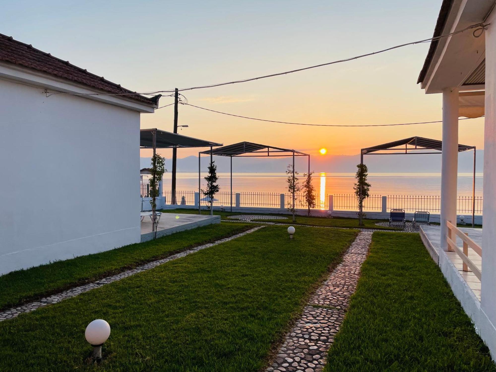 Seaside Bungalows Petalídhion Eksteriør billede